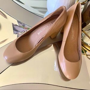 206 COLLECTIVE NWOB MERRIETT BLOCK HEEL PUMPS-LoW.